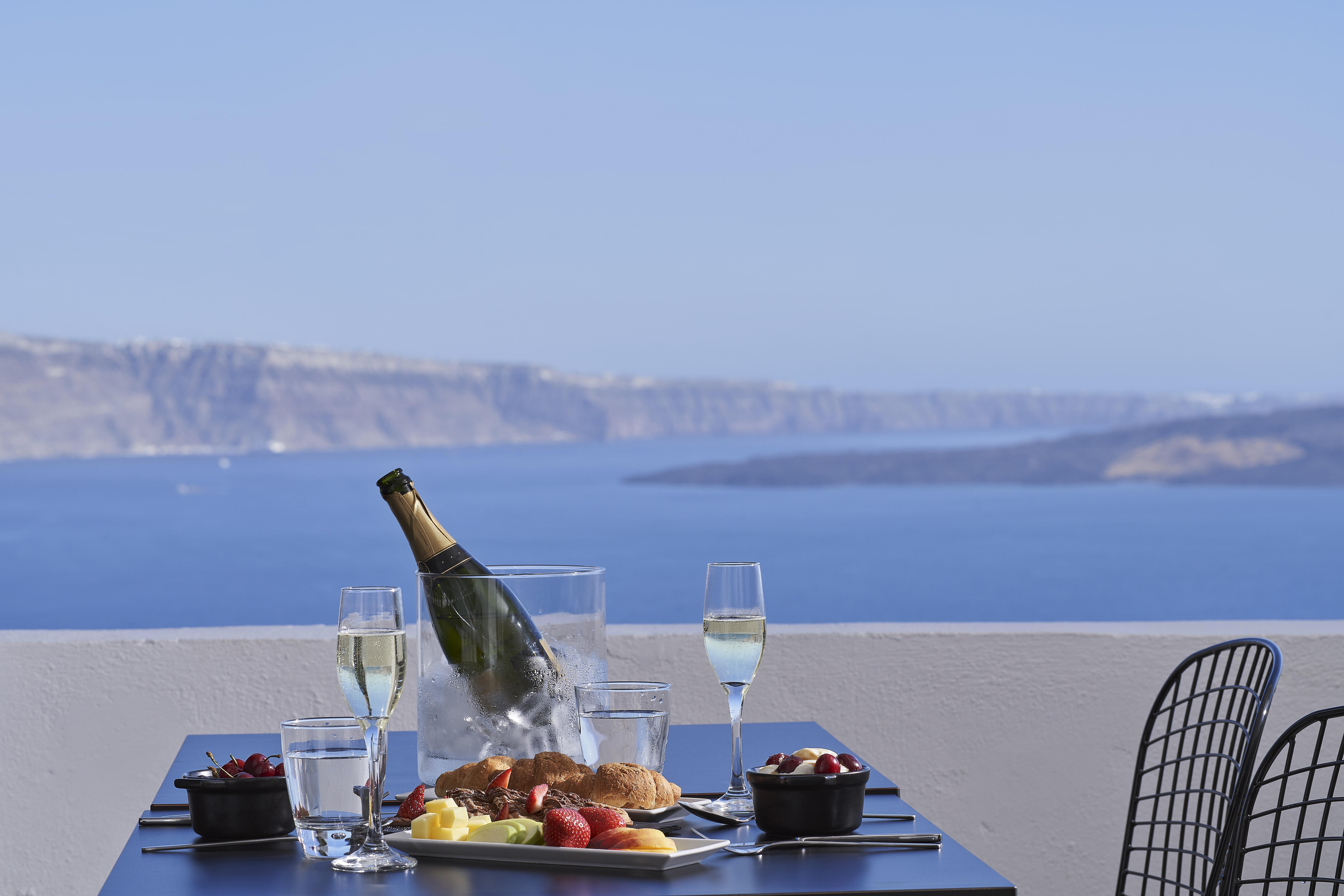 Mr And Mrs White Oia - Santorini Hotel Ngoại thất bức ảnh